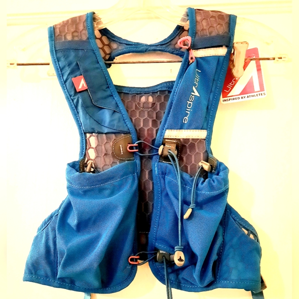 UltrAspire Spry 2.5 Running Hydration Vest